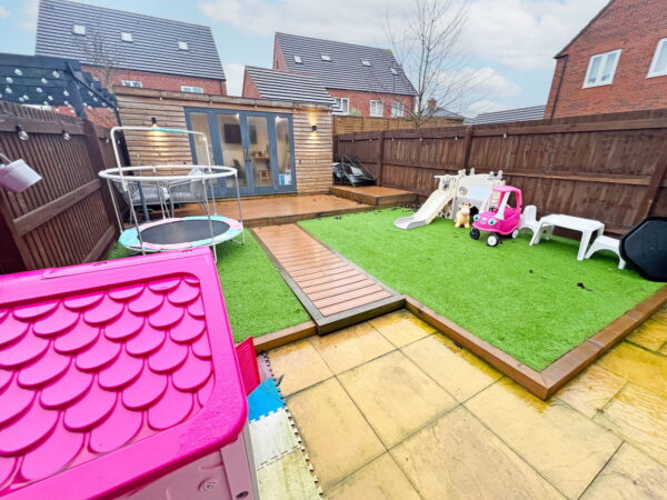 Centurian Drive, Kirby Muxloe, Leicester, Leicestershire, LE9 2DU