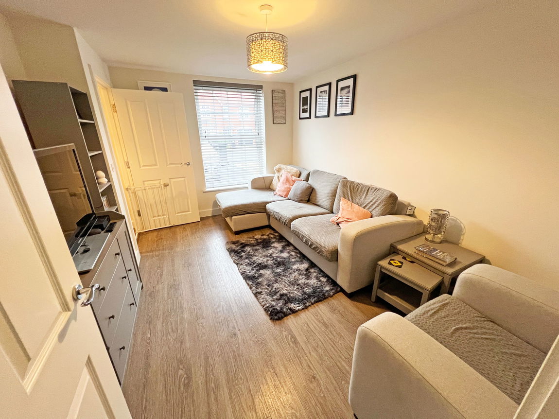 Usherwood Way, Hugglescote, Leicestershire, LE67 2HN