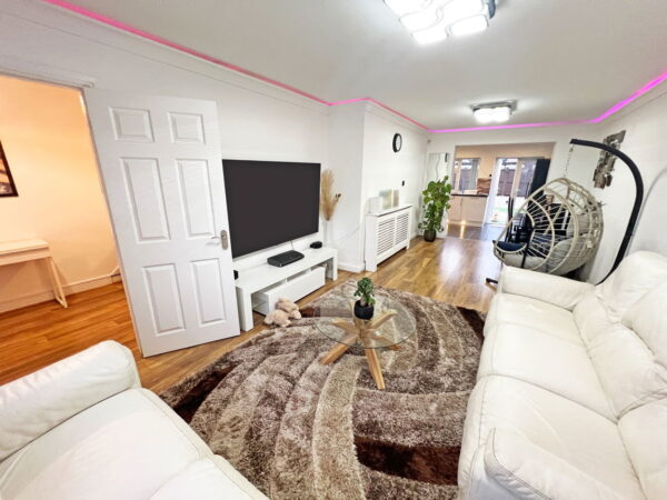 Braemar Close, Leicester, Leicestershire, LE4 7PL