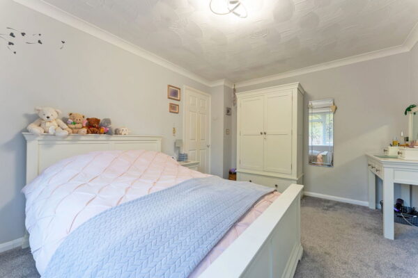 Robin Hill, Brickhill, Bedford, Bedfordshire, MK41 7QW