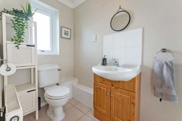 Orchard Way, Cogenhoe, Northampton, NN7