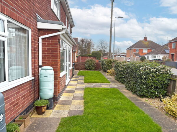 Lyndhurst Avenue, Skegness, Lincolnshire, PE25 2QE