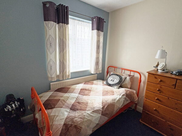 Lyndhurst Avenue, Skegness, Lincolnshire, PE25 2QE