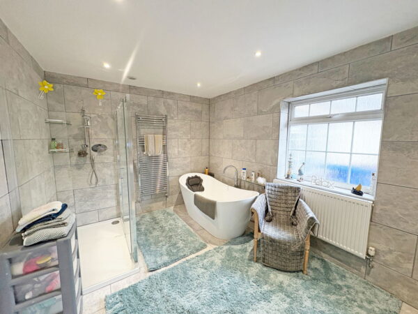 Main Road, Wrangle, Boston, Lincolnshire, PE22 9AJ