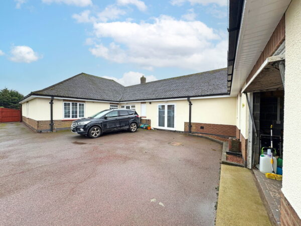 Main Road, Wrangle, Boston, Lincolnshire, PE22 9AJ