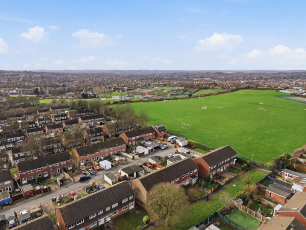 Graveney Gardens, Arnold, Nottingham, Nottinghamshire, NG5 6QW