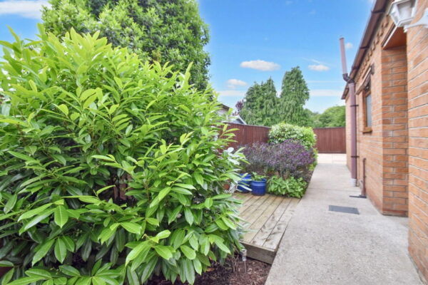 Sycamore Close, Croft, Skegness, Lincolnshire, PE24 4SX