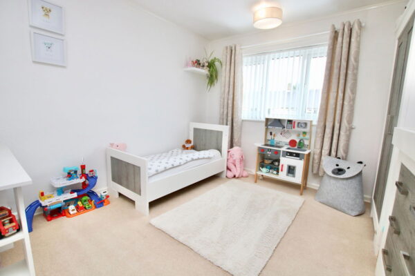 Gardendale Avenue, Clifton, Nottingham, NG11 9HZ