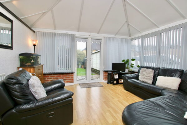 Gardendale Avenue, Clifton, Nottingham, NG11 9HZ