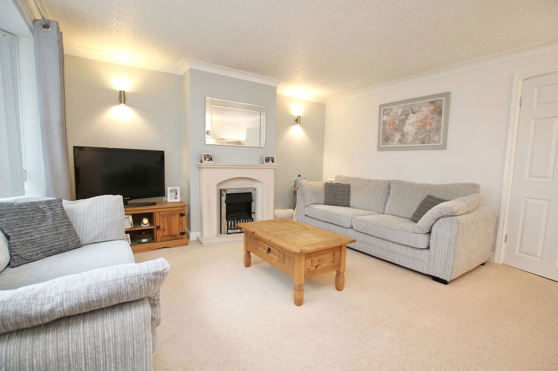 Gardendale Avenue, Clifton, Nottingham, NG11 9HZ