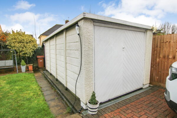 Gardendale Avenue, Clifton, Nottingham, NG11 9HZ