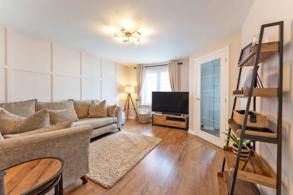 Hobby Drive, Corby, NN17 5FG