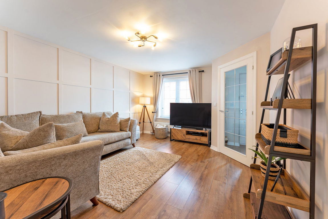 Hobby Drive, Corby, NN17 5FG