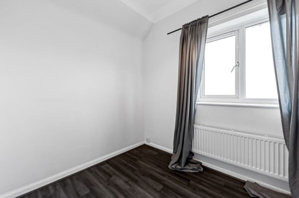 Southwold Drive, Nottingham, NG8 1PD