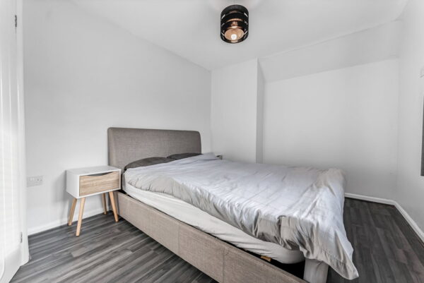 Southwold Drive, Nottingham, NG8 1PD