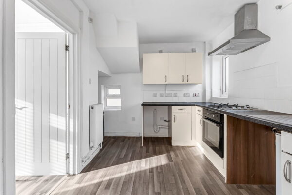 Southwold Drive, Nottingham, NG8 1PD