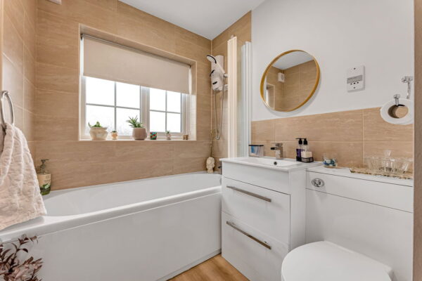 Gleneagles Drive, Arnold, Nottingham, Nottinghamshire, NG5 8QL