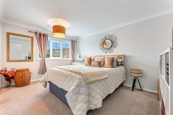 Gleneagles Drive, Arnold, Nottingham, Nottinghamshire, NG5 8QL