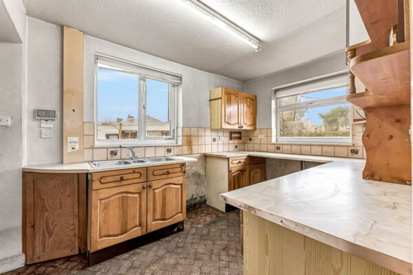 Standhill Road, Carlton, Nottingham, Nottinghamshire, NG4 1JS