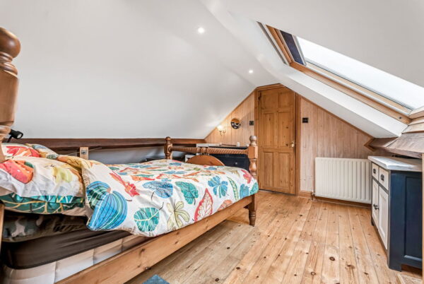 Hall Drive, Gotham, Nottingham, Nottinghamshire, NG11 0JT