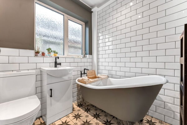 Hall Drive, Gotham, Nottingham, Nottinghamshire, NG11 0JT