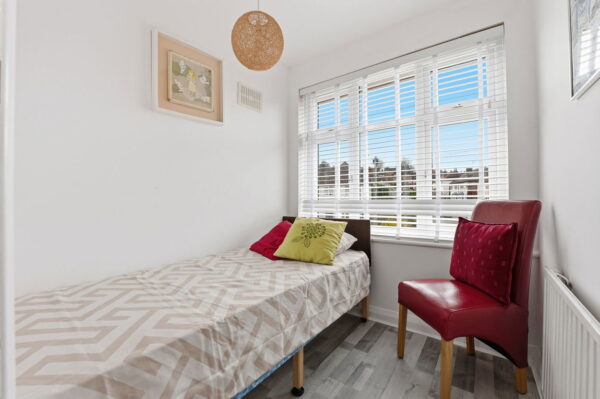 Tennyson Road, Woodthorpe, Nottingham, Nottinghamshire, NG5 4FY