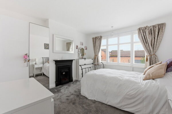 Tennyson Road, Woodthorpe, Nottingham, Nottinghamshire, NG5 4FY