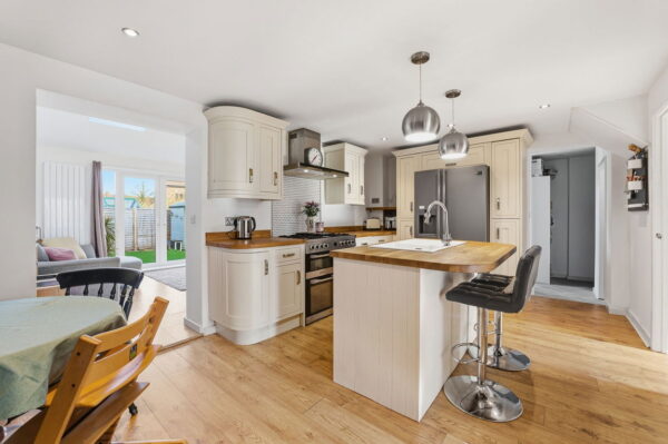 St Giles Way, Cropwell Bishop, Nottingham, NG12 3DW