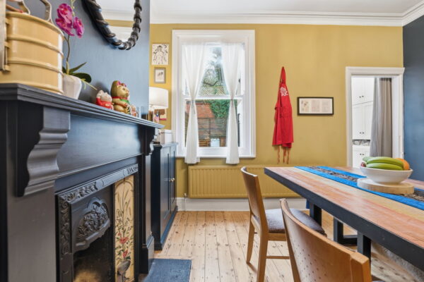 Ebers Grove, Nottingham, Nottinghamshire, NG3 5EA
