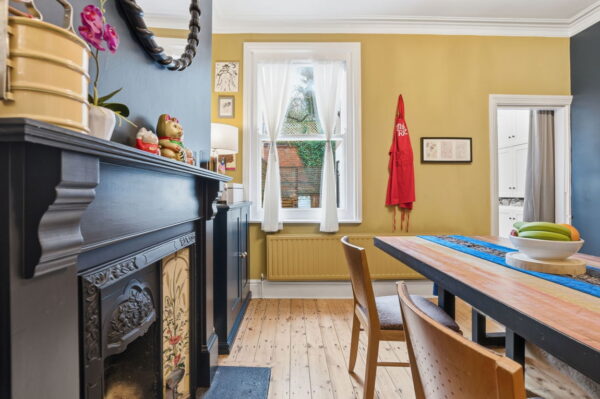 Ebers Grove, Nottingham, Nottinghamshire, NG3 5EA