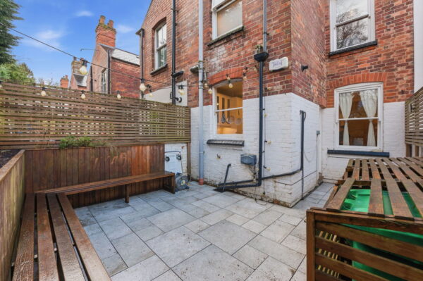 Ebers Grove, Nottingham, Nottinghamshire, NG3 5EA