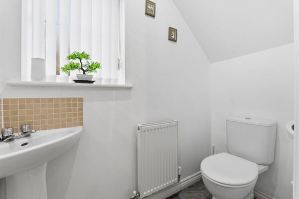 Potters Hollow, Bulwell, Nottingham, Nottinghamshire, NG6 8PB