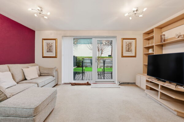 Potters Hollow, Bulwell, Nottingham, Nottinghamshire, NG6 8PB