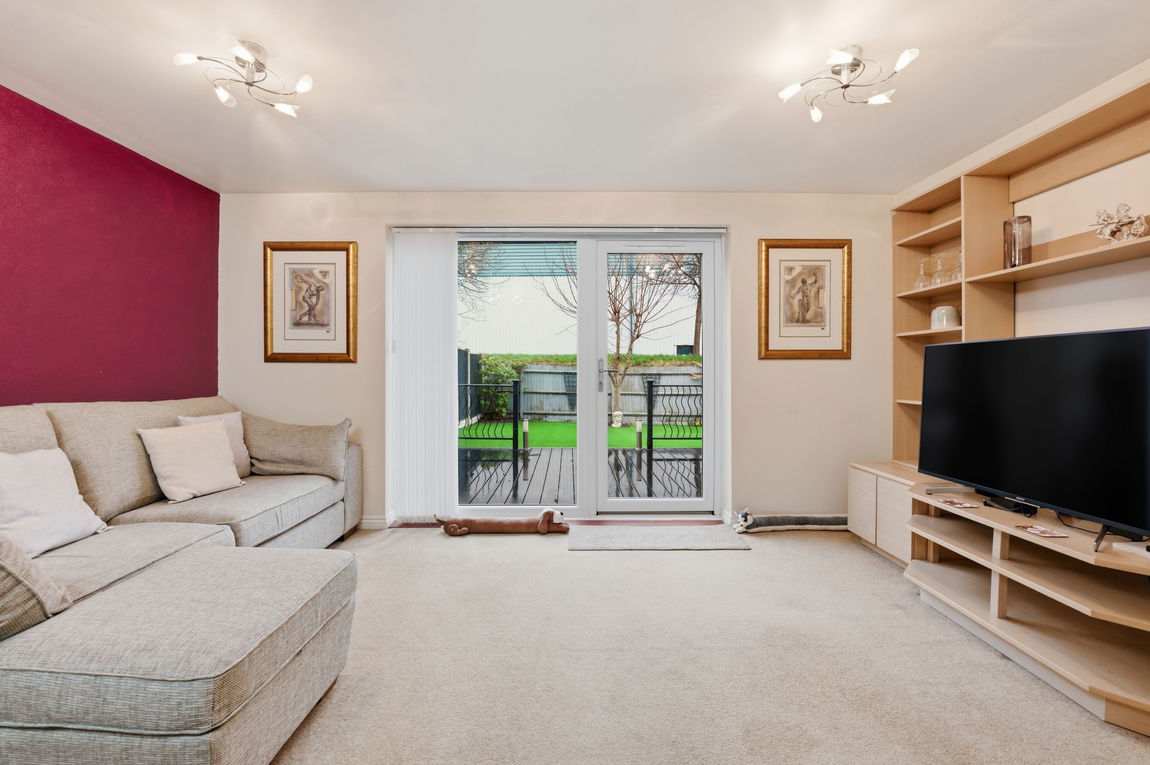 Potters Hollow, Bulwell, Nottingham, Nottinghamshire, NG6 8PB