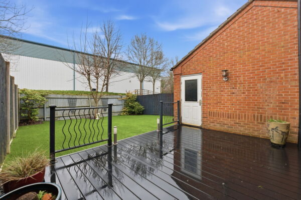 Potters Hollow, Bulwell, Nottingham, Nottinghamshire, NG6 8PB