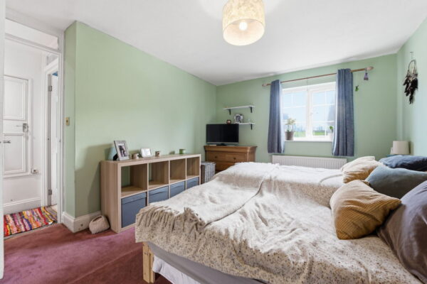 Chichester Close, Nottingham, NG5 9AX