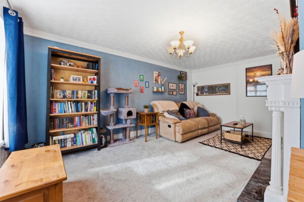 Chichester Close, Nottingham, NG5 9AX