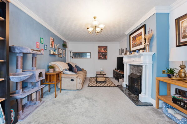 Chichester Close, Nottingham, NG5 9AX