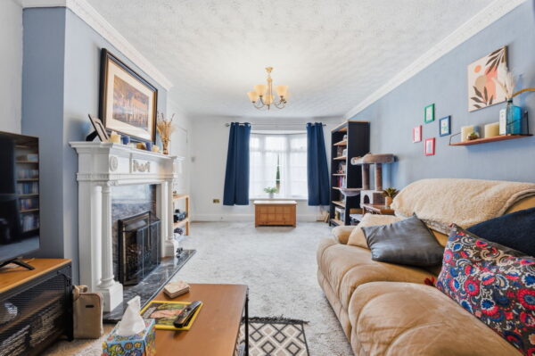 Chichester Close, Nottingham, NG5 9AX