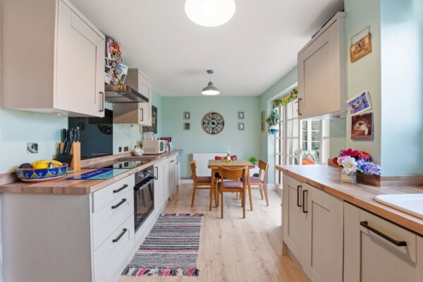 Chichester Close, Nottingham, NG5 9AX