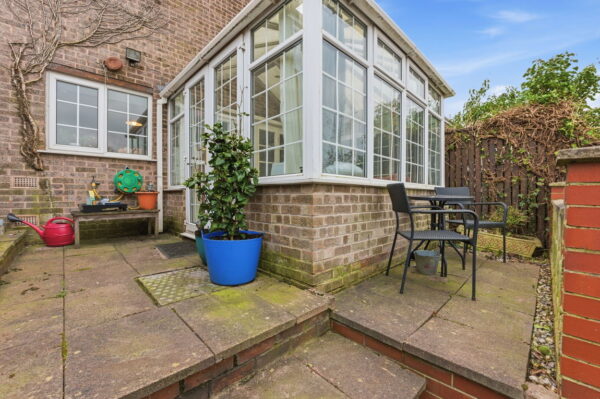 Chichester Close, Nottingham, NG5 9AX