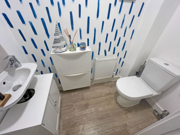 Irvine Crescent, Lubbesthorpe, Leicester, Leicestershire, LE19 4BT