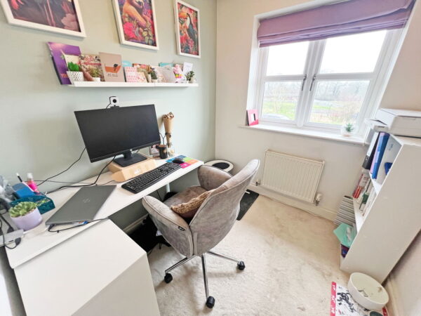 Sandhills Avenue, Hamilton, Leicester, Leicestershire, LE5 1QN