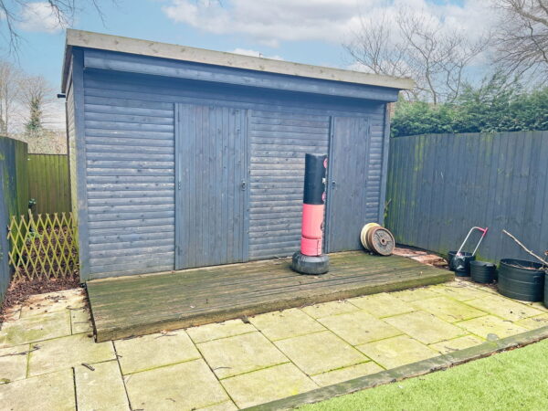 Newlands Avenue, Shepshed, Loughborough, Leicestershire, LE12 9DW