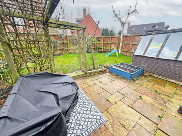 Sandhills Avenue, Hamilton, Leicester, Leicestershire, LE5 1QN