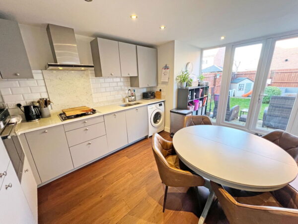 Lubbesthorpe, Leicester, Leicestershire, LE19 4BT