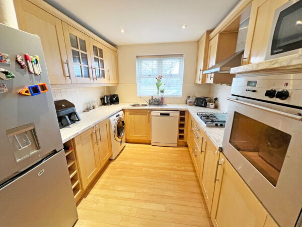 Sandhills Avenue, Hamilton, Leicester, Leicestershire, LE5 1QN