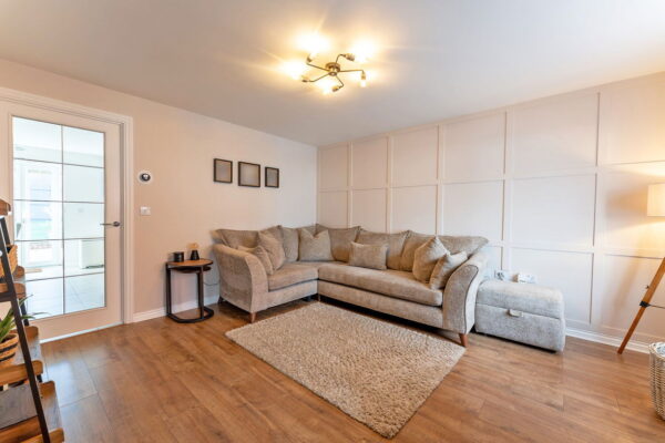 Hobby Drive, Corby, NN17 5FG