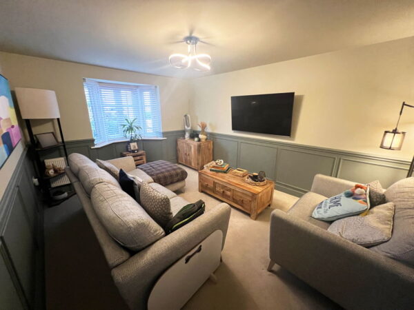 Irvine Crescent, Lubbesthorpe, Leicester, Leicestershire, LE19 4BT