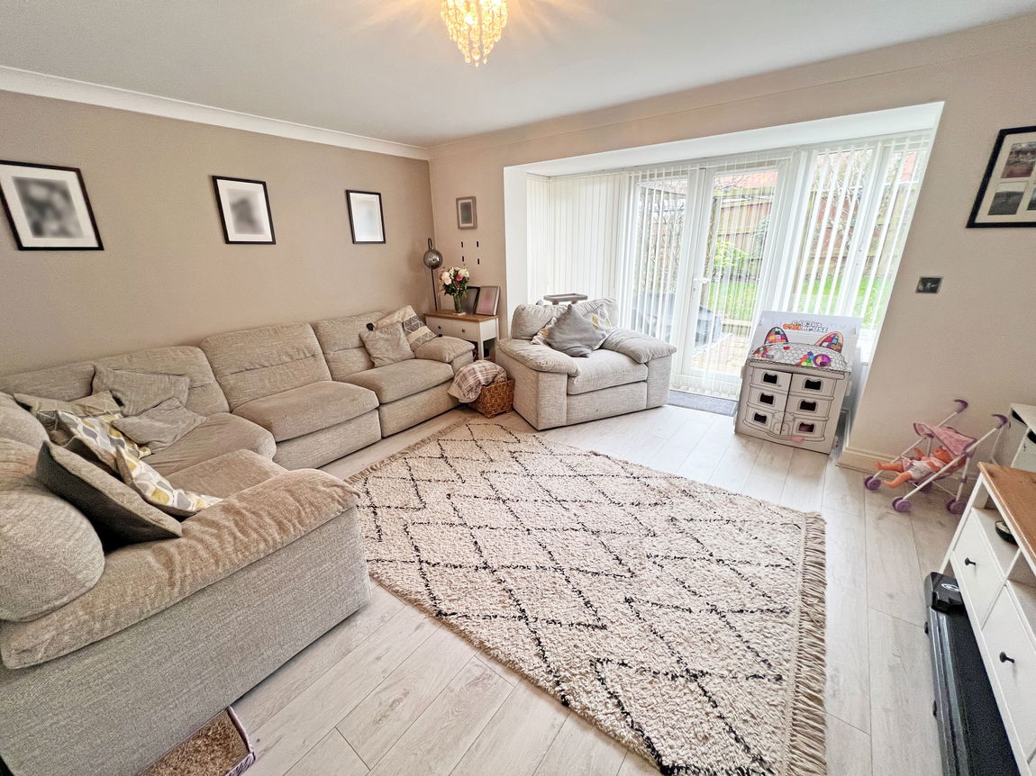 Sandhills Avenue, Hamilton, Leicester, Leicestershire, LE5 1QN